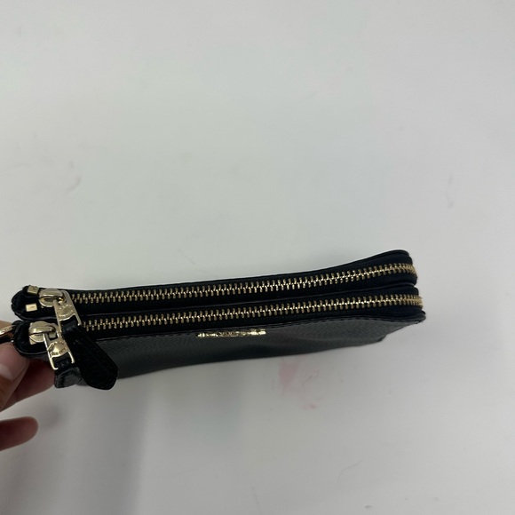 Coach Double pouch zipper wristlet - Picture 2 of 8